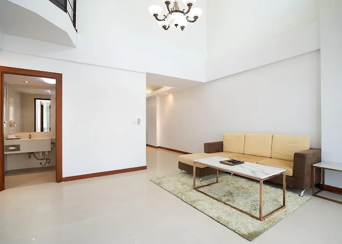 Lasalle & 3* Bangkok