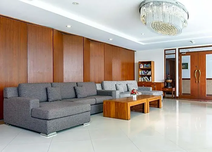 Lasalle & 3* Bangkok